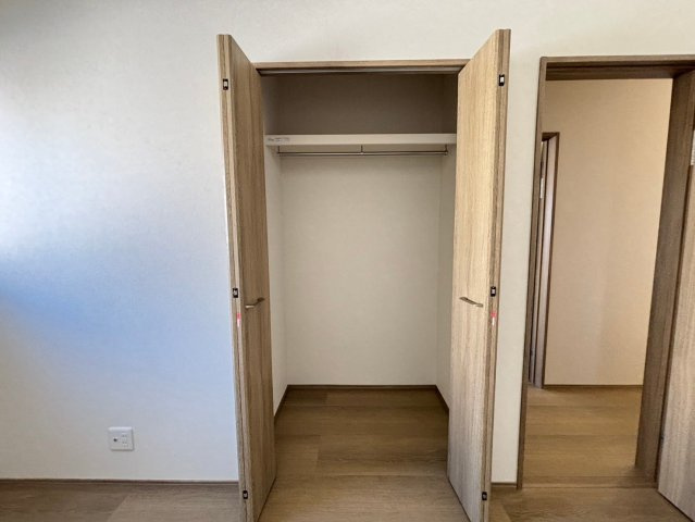 クローゼットがあるので、お子様グッズを片付けるのにも困りませんね！