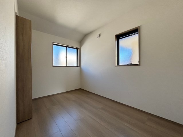 明るい二面採光です★