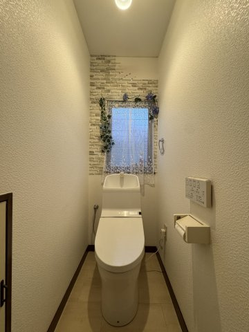 1階と2階にトイレがあります。