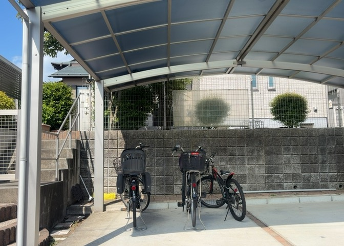 当然のことではありますが、オートロックやセンサーライト、ホームセキュリティーなどの防犯設備があれば、小さいお子様がいるご家庭も安心ですよね！まず物件購入の際は、防犯設備もチェックするようにしましょう。