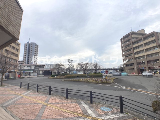 狭山ヶ丘駅ロータリー