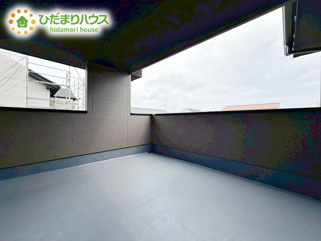 お布団など大きいものも、充分に干せる広さがございます。人気のベランピングも楽しめる広さ！自宅のアウトドア空間でゆったり過ごせます。