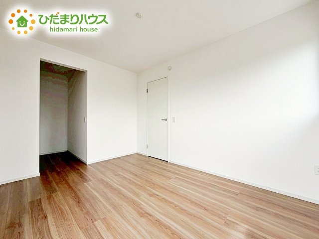 広さはお子様の勉強部屋にも適した広さ！　勉強机や本棚などの家具を置いてもフリースペースも確保することができます。