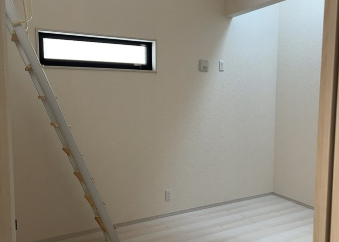 子供が何人でも年齢によっては、受験時にしっかり壁のある個室があった方が良い場合もあります。難しい問題ですが、兄弟の人数や、性別や年齢差によって状況が異なりますので、数年後のこともしっかり考えましょう。