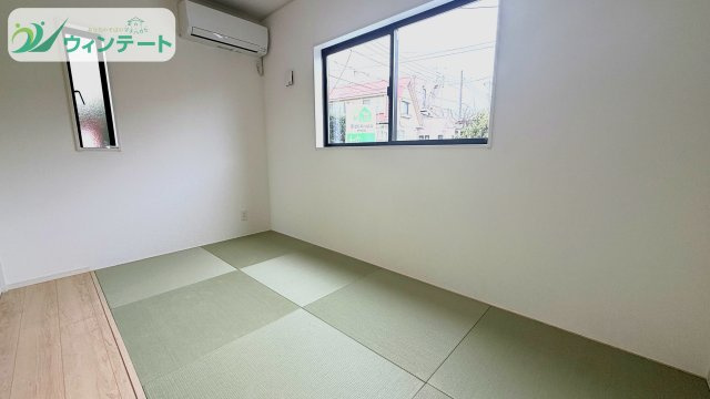 心和む和室。静かで落ち着いた空間でほっと一息つけます。