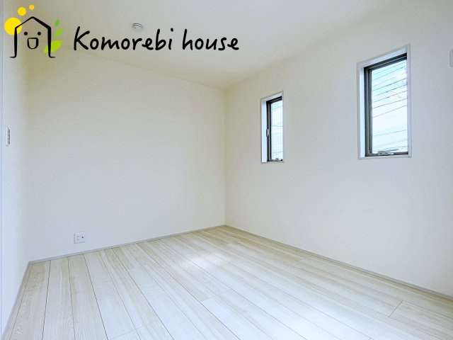 落ち着いた色調の洋室です