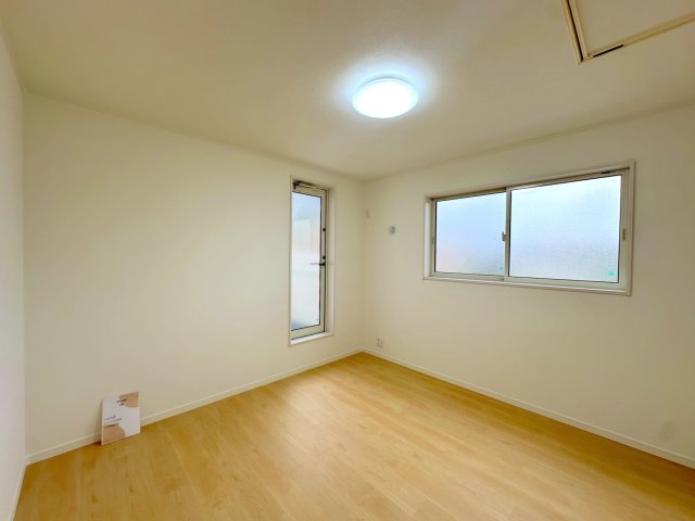 洋室5.2帖　間取り図2F真ん中の部屋