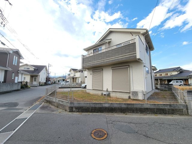 現在空家の為、随時ご見学可能です。お気軽にお問合せください。