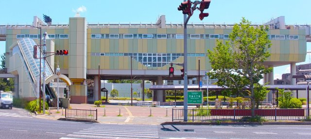 千葉都市モノレール2号線「スポーツセンター」駅