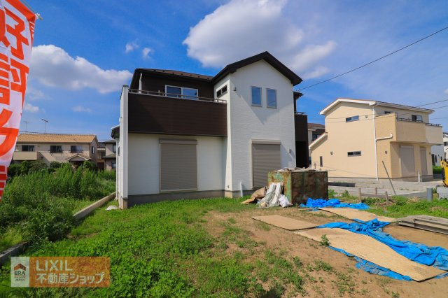 【お庭】色々な使い方ができます！花壇に、菜園に、人工芝に、お好みでカスタマイズできます。