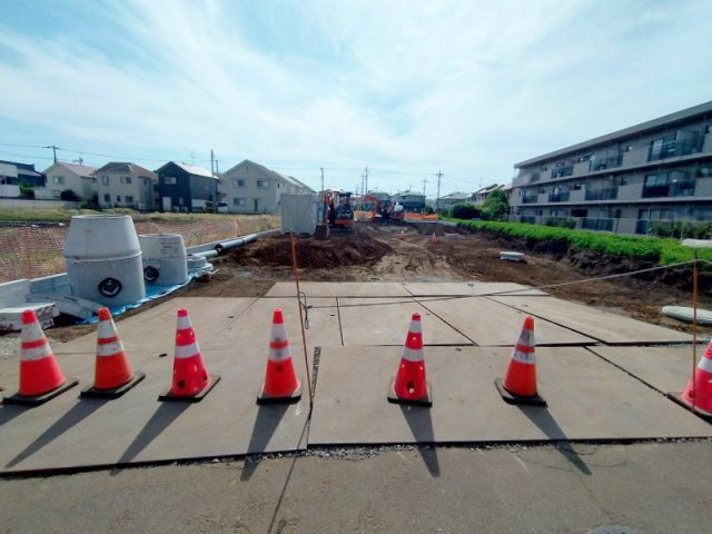 小学校まで徒歩7分　お子様も通いやすい距離で安心。