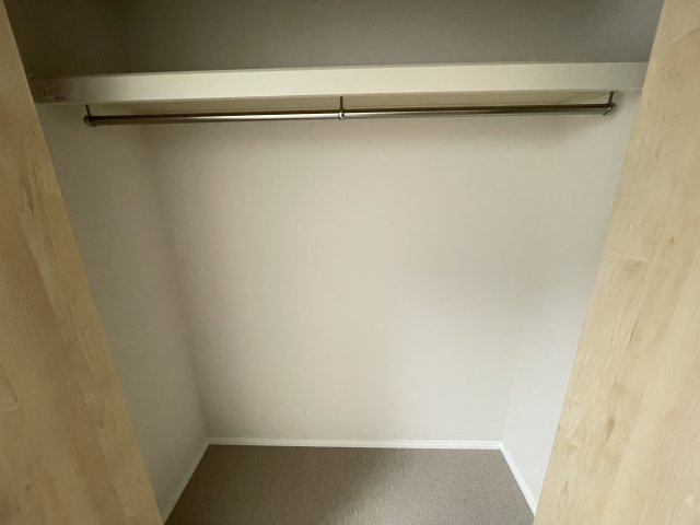 各居室に収納がついており、家族で使い分けしやすくなっています。　