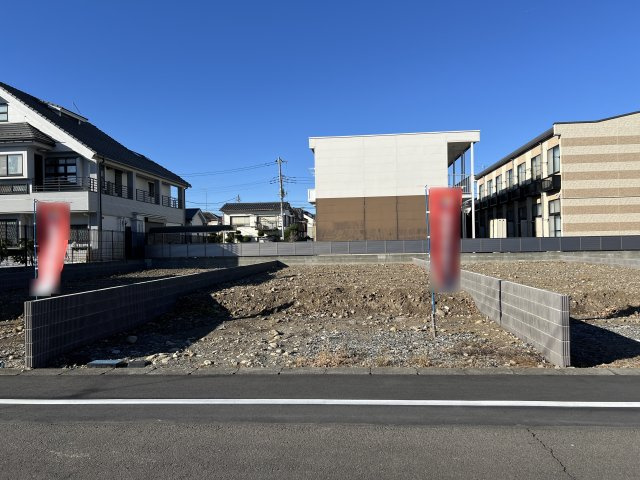 南道路と十分な奥行きを生かし、プライベート性の高い間取りをご提案します