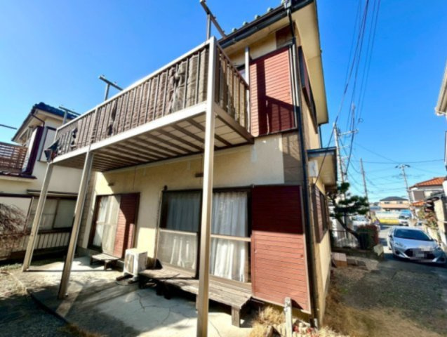 最寄り駅が近いなどの交通アクセスが良い土地だと暮らしやすいですよね。通勤・通学の観点から土地を選ぶことも大切です！自身や家族のライフワークからあったの物件を探しましょう！当社営業がお力になります！