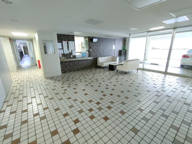 【エントランス】