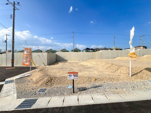 【城陽市寺田尼塚　43号地　売土地　建築条件付きの前面道路含む現地写真】