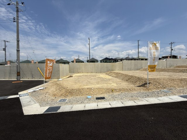 【城陽市寺田尼塚　43号地　売土地　建築条件付きの前面道路含む現地写真】