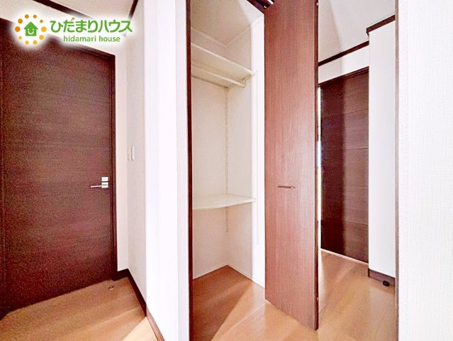 収納があれば物を整理整頓しやすく、部屋が常にすっきりとした状態を保てます。