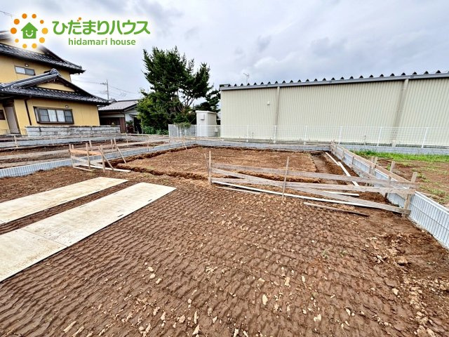 明るい光が差し込む開放感あふれる住まいです。