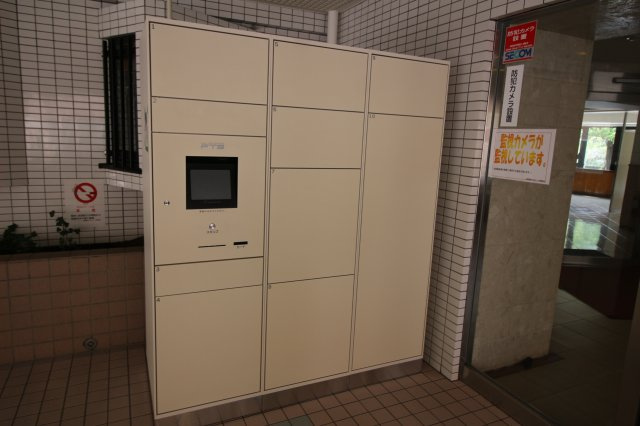 便利な宅配ボックスもありますよ！