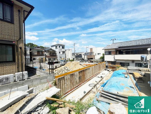 周辺は落ち着いた街並みの住宅地！子育てがしやすい住環境です！現地でしかわからない事もございます。是非一度ご覧ください。