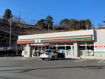 セブンイレブン多摩山王下1丁目店まで徒歩14分