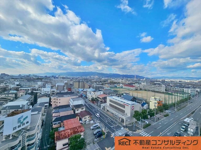 近隣には買い物施設が充実