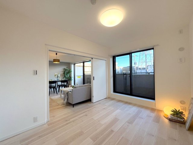 洋室6.1帖　間取り図左下の部屋