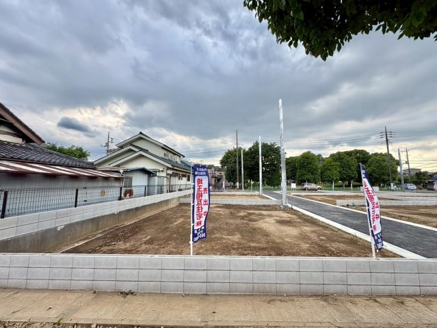 ■H区画　■自由設計で理想の住まいを実現できる注文住宅用地！　■現地と合わせて当社施工現場のご見学も可能です！