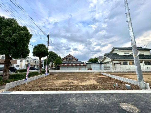 ■H区画　■自由設計で理想の住まいを実現できる注文住宅用地！　■現地と合わせて当社施工現場のご見学も可能です！