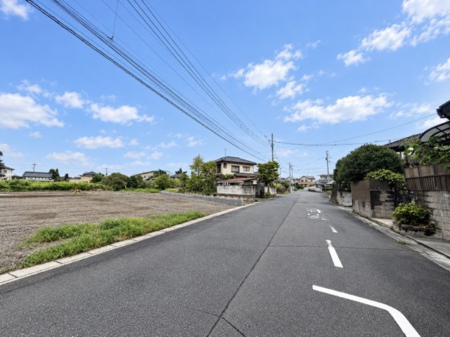 緑豊かなのどかな環境で過ごしてみませんか(*^_^*)当社では一級建築士による無料の間取りプランの作成も承ります。お気軽にお問合せ下さい！