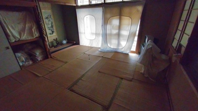 部屋数が豊富な7ＤＫ古民家、倉庫物置、畑つき