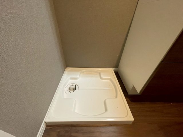 現在ご返済中のカーローン・カードローン・教育ローンなどを住宅ローンに一本化したり、家具家電購入費用・引越し費用を住宅ローンと組み合わせるなど、お客さまにメリットの多い住宅ローンのご提案が可能です。