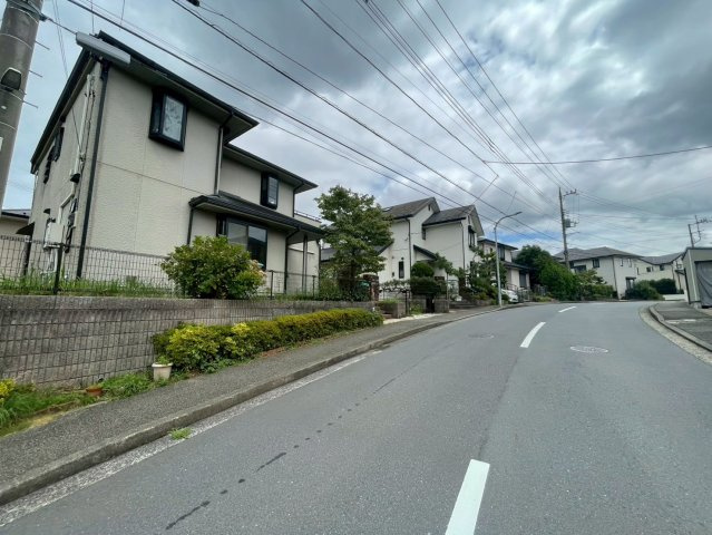 前面道路含む現況外観