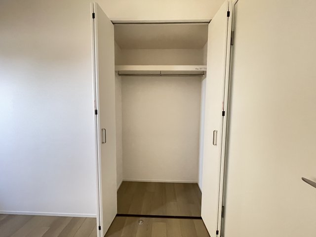 各居室に収納がついており、家族で使い分けしやすくなっています。　