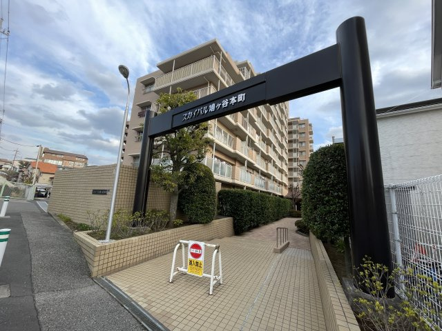 マンションの顔でもある、高級感漂うエントランス。　