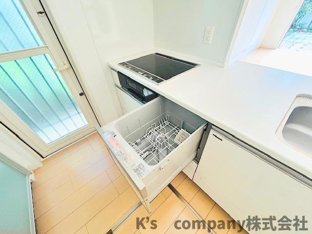 食器洗い乾燥機付きで家事の時短に役立ちます☆