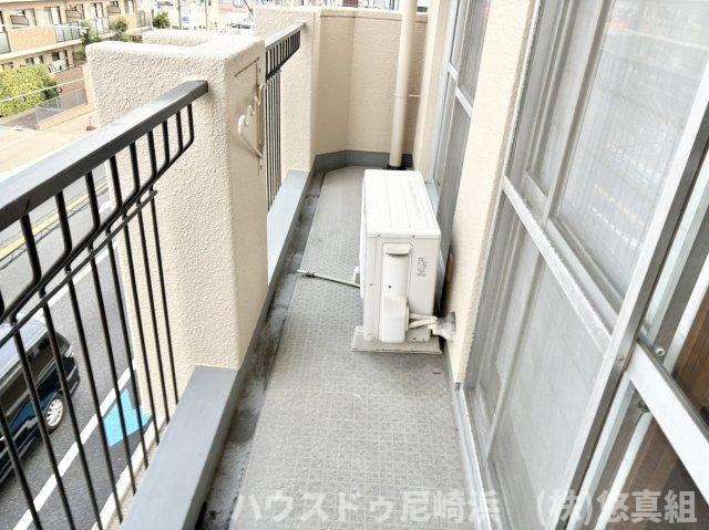 ■東向きバルコニー　和室・洋室から出られます♪