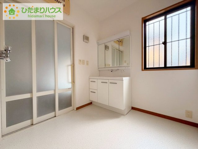 シンプルで使い勝手の良い独立洗面台！