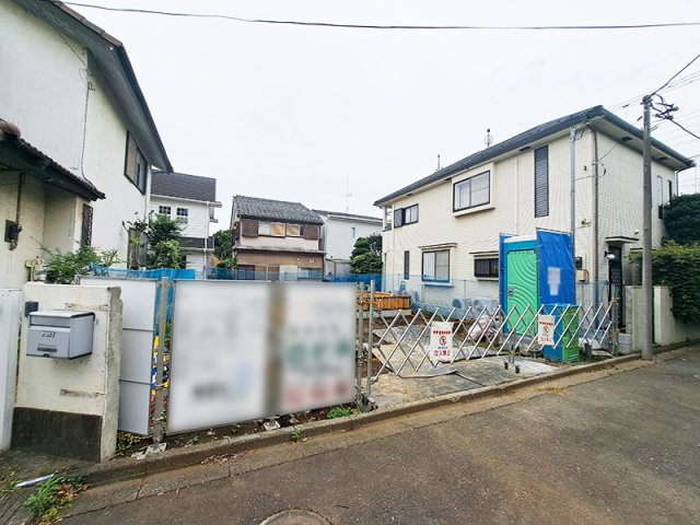リビングダイニングに床暖房設置。冬場も足元からあたたかく快適にお過ごしいただけます。