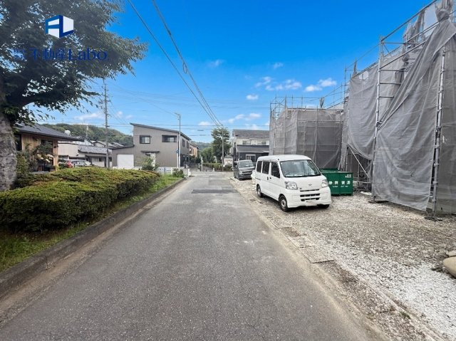 ●主寝室●　広々とした主寝室は2面採光を採用しており、光と風をたっぷりとりこめ、明るく落ち着ける空間。全ての窓に複層ガラスが採用されており、断熱性能が高いため全居室快適に生活ができます♪