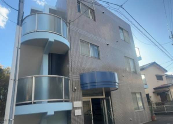 景色重視でお家選ぶをするとスーパーが遠い！学校が遠い！など生活をするうえで利便性で困ることもあります。まず一度現地を見学する際に、周辺の施設などがあるかを確認し、暮らし始めた後のことを想像しましょう。