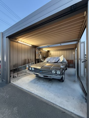広々とした駐車スペースは余裕をもって入出庫できます♪