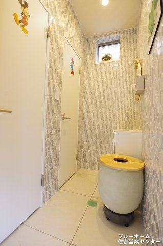店舗スペースのトイレは男女それぞれに準備しており、手洗いスペースも設置しております