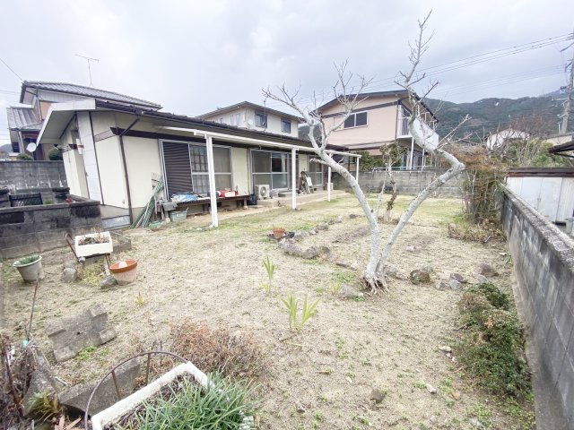 《オーナーチェンジ物件》お庭付きの物件です！