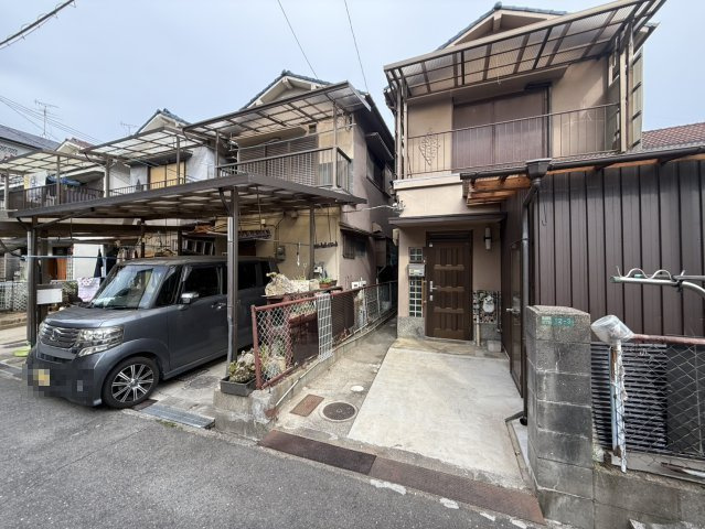 前面道路含む現地写真です
