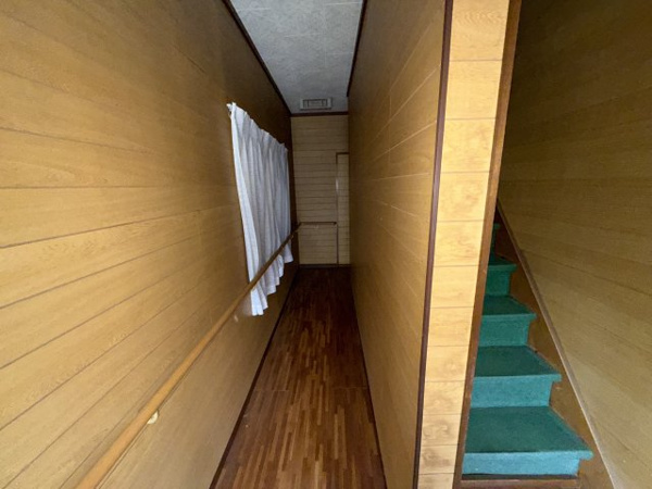 【12/8新規　戸建　高山市西之一色町　500万の内装】