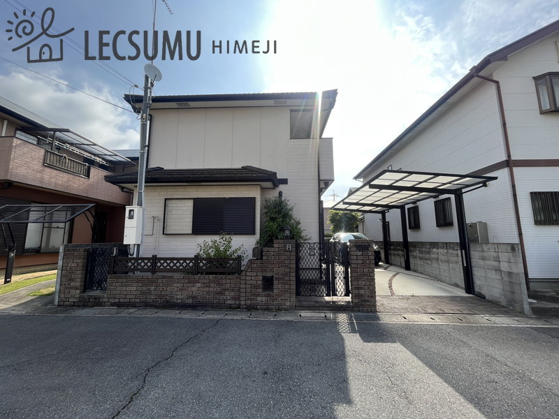 外観：328000607671