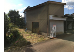 高岡市角売地の外観