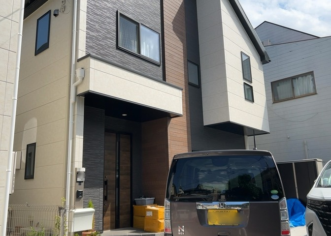 庭があることでガーデニングや家庭菜園はもちろん、こどもの遊び場やペットを放して遊ぶことができます。また、家の周囲に余裕があるということです。隣地との間があれば、十分な日当たりと、風通しが確保できます。